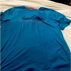 Mountain Warehouse tee